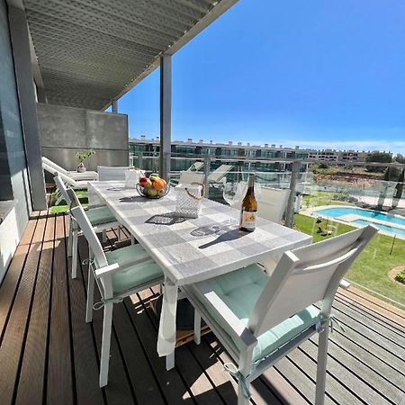 Superbe Appartement Spacieux Avec Terrasse Vue Piscine วิลาโมรา ภายนอก รูปภาพ