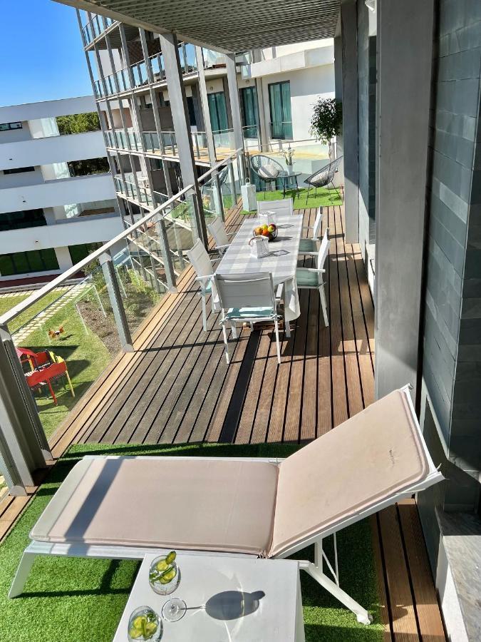 Superbe Appartement Spacieux Avec Terrasse Vue Piscine วิลาโมรา ภายนอก รูปภาพ