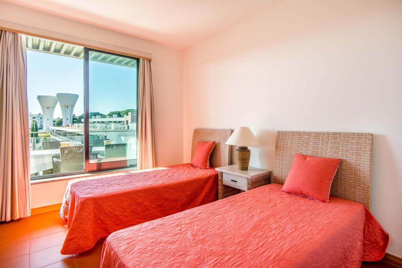 Superbe Appartement Spacieux Avec Terrasse Vue Piscine วิลาโมรา ภายนอก รูปภาพ